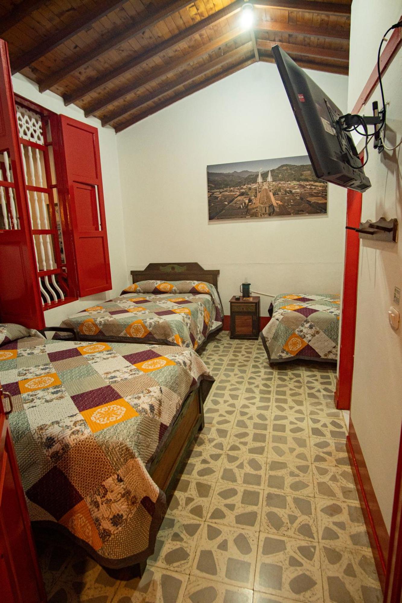 Hotel La Casona คาร์ดิน ภายนอก รูปภาพ