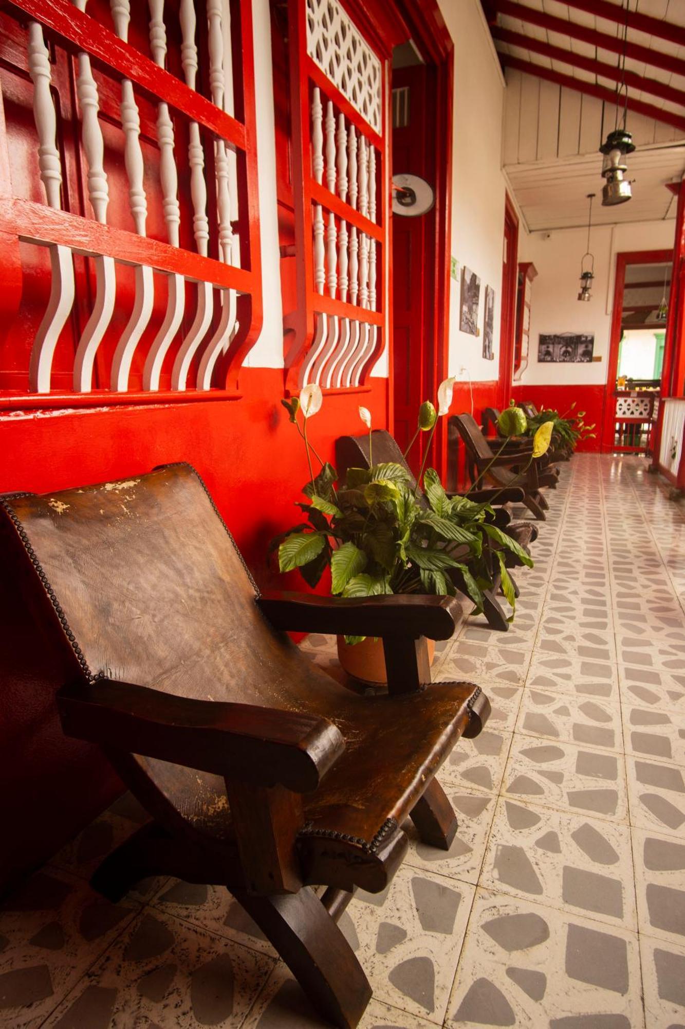 Hotel La Casona คาร์ดิน ภายนอก รูปภาพ