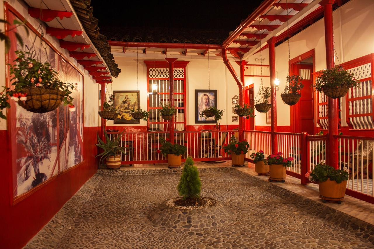 Hotel La Casona คาร์ดิน ภายนอก รูปภาพ